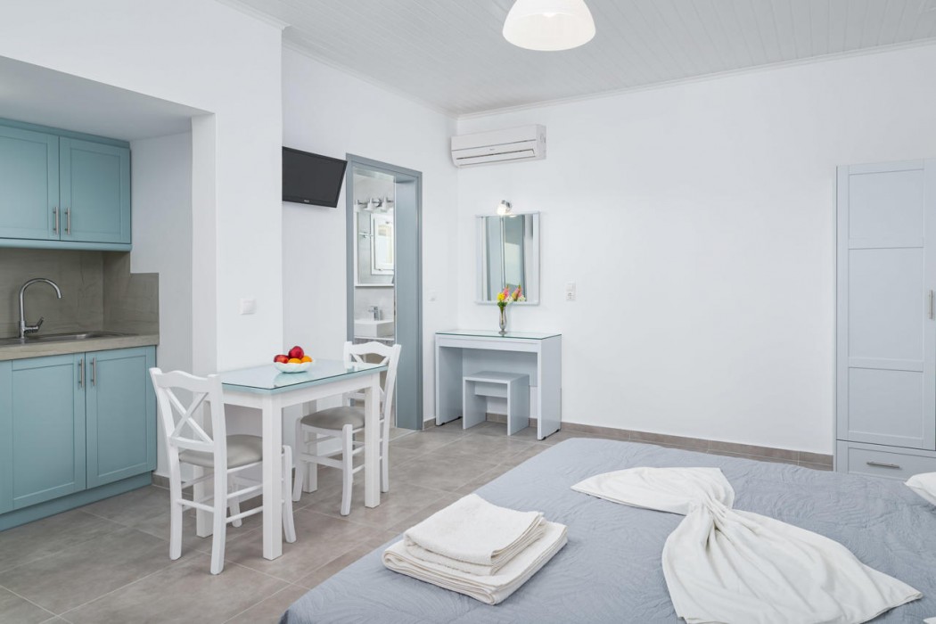 Maria Studios and Apartments photo5