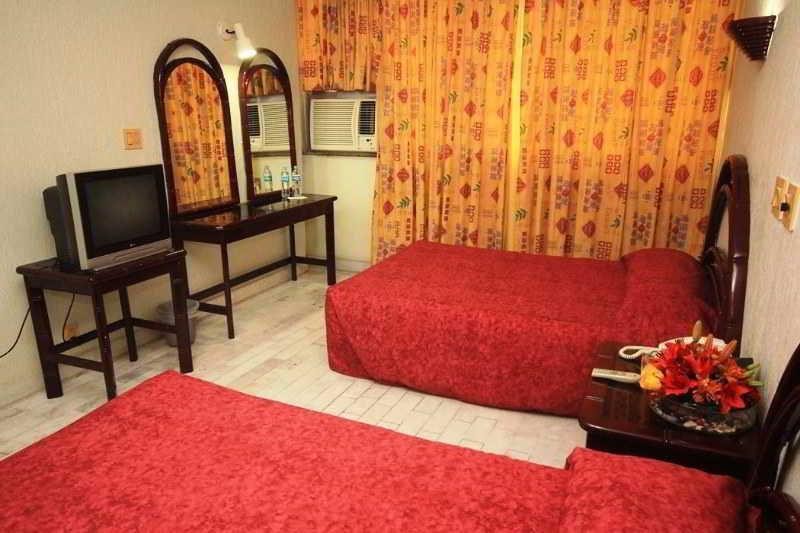 May Palace Hotel 21/43