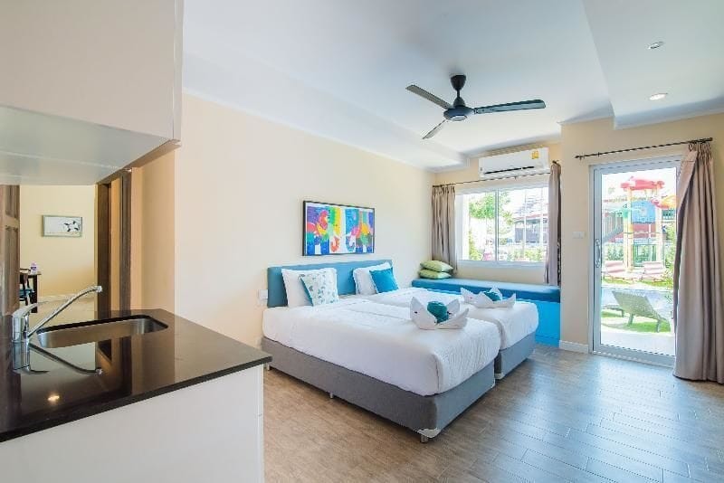 Surf and Sand Resort 23/57