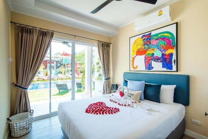 Surf and Sand Resort 20/57