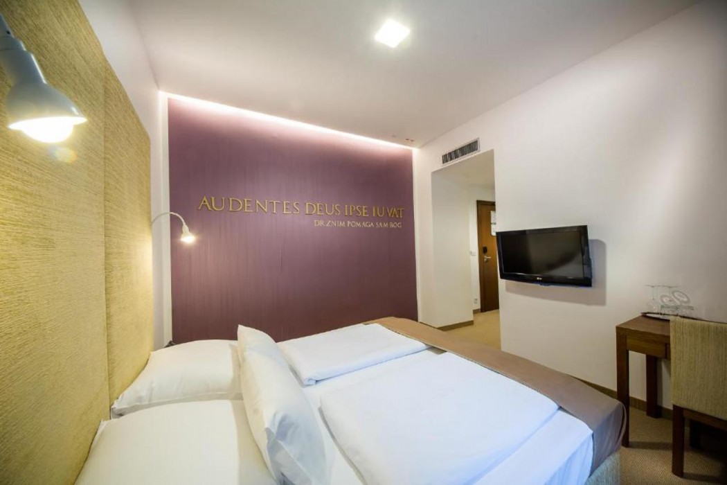 Zdraviliski Dvor Adults only +14 15/62