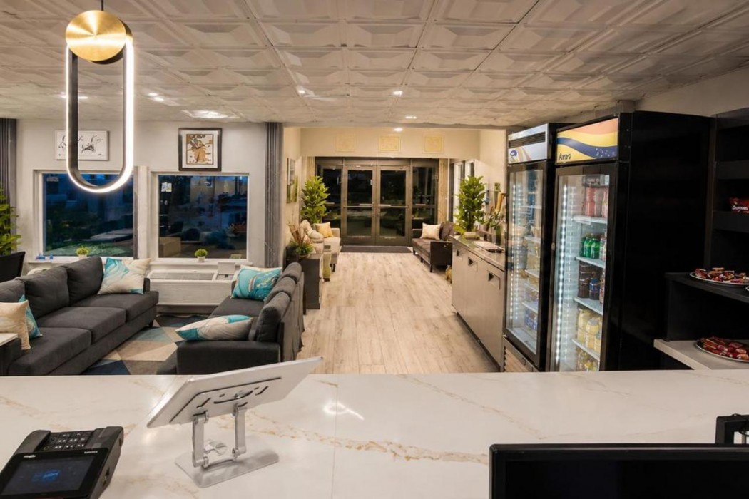 Lx Hotel, SureStay Collection by Best Western 8/48