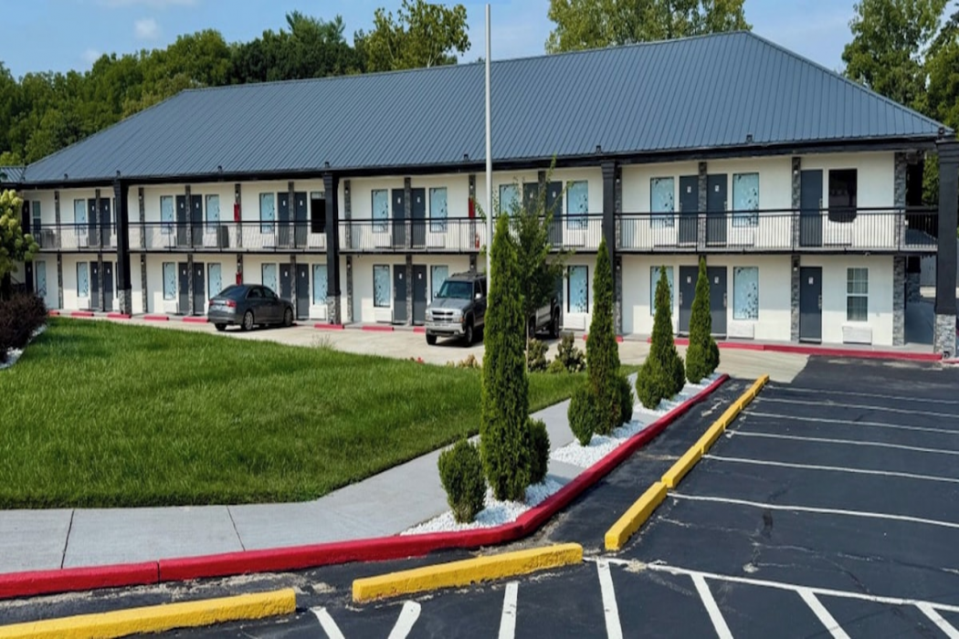 Lx Hotel, SureStay Collection by Best Western 30/48