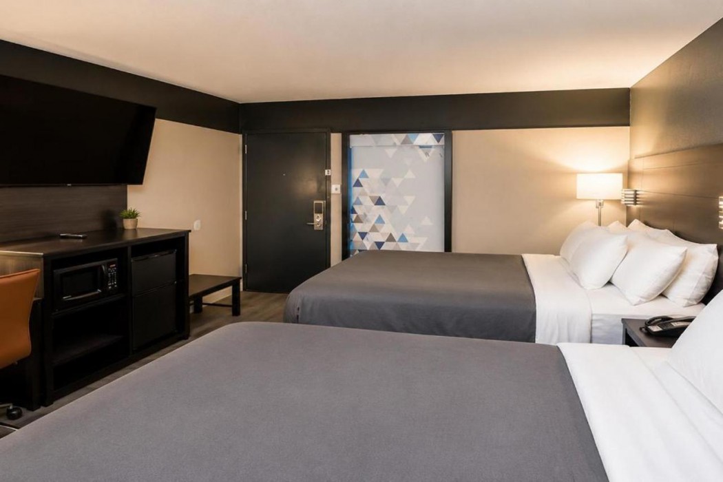 Lx Hotel, SureStay Collection by Best Western 16/48