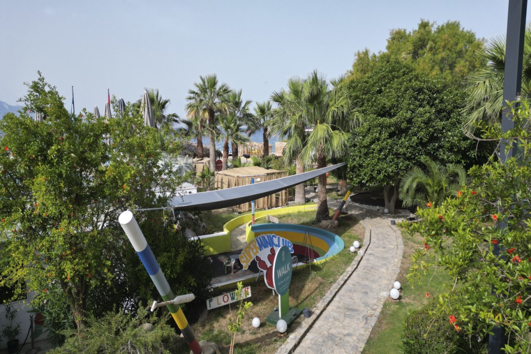 Charm Beach Hotel - All Inclusive 13/115