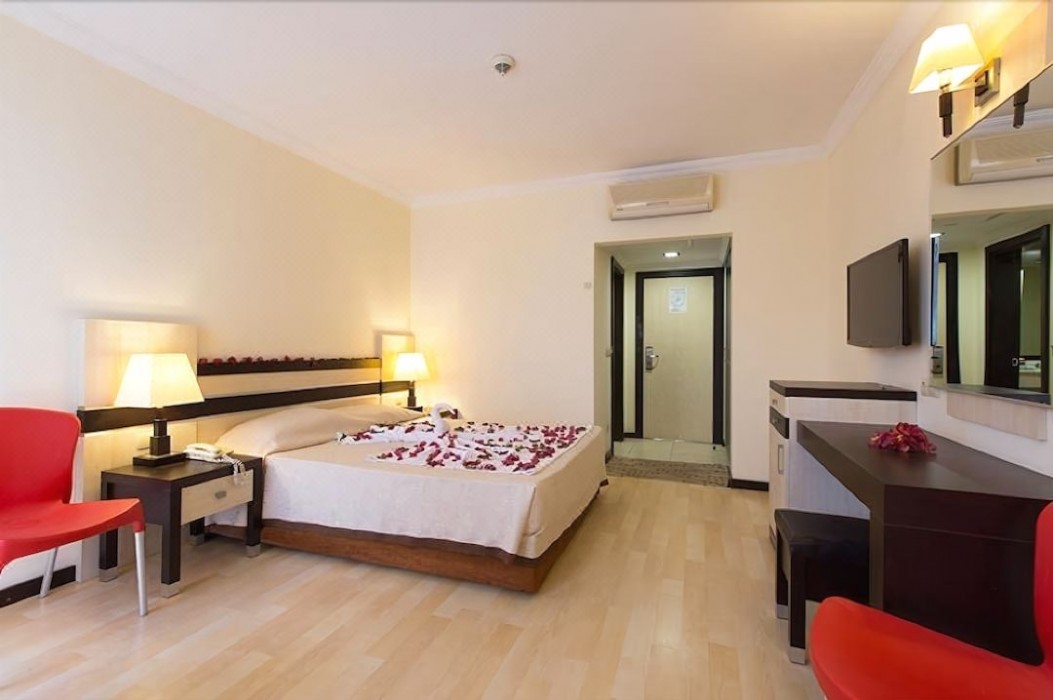 Orfeus Armin Hotel 9/43