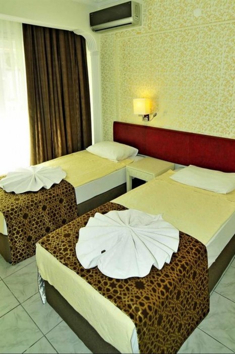 SUN KISS OTEL 17/46