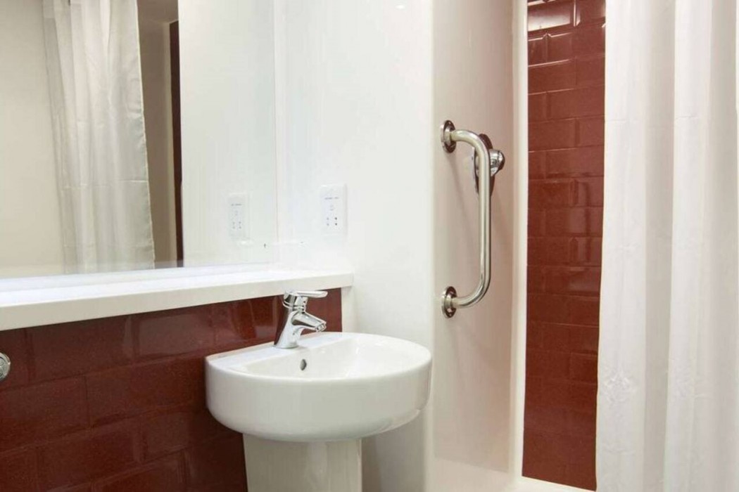 Travelodge Eastleigh Central 27/31
