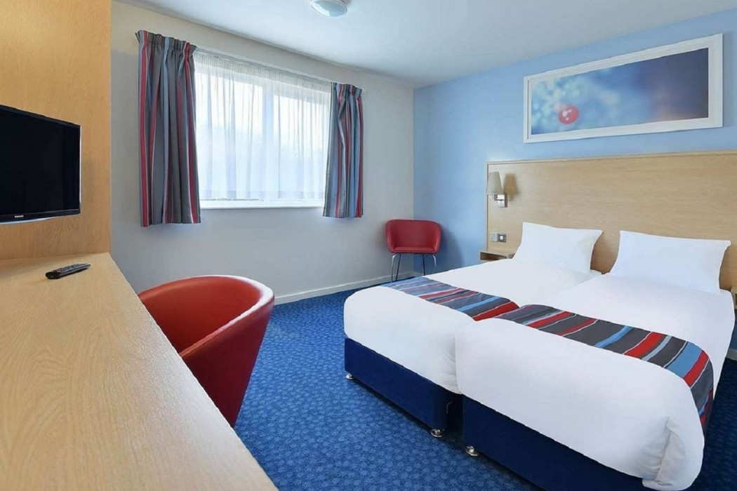 Travelodge Stonehouse 20/29