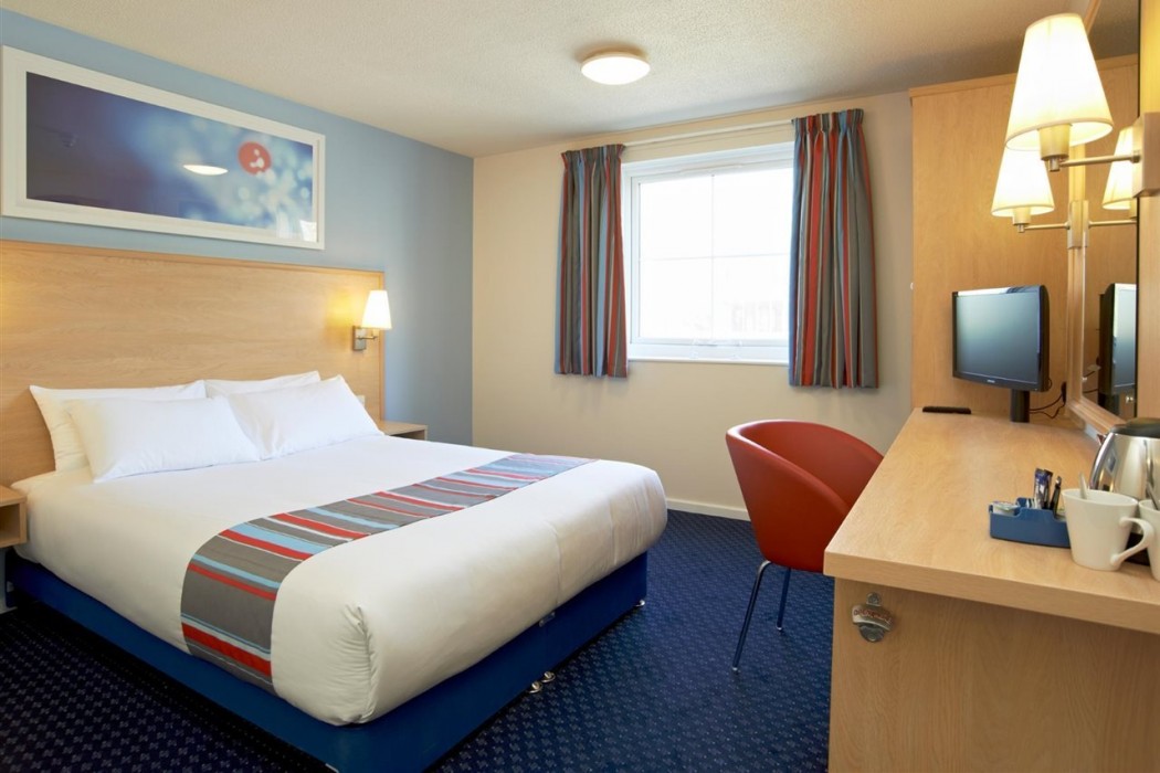 Travelodge Stonehouse 17/29