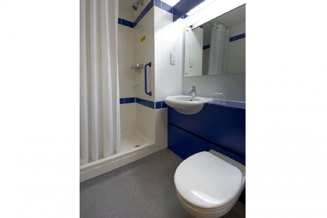 Travelodge Stonehouse 19/29
