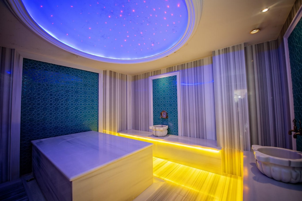 Grand Marcello Hotel & SPA 68/90