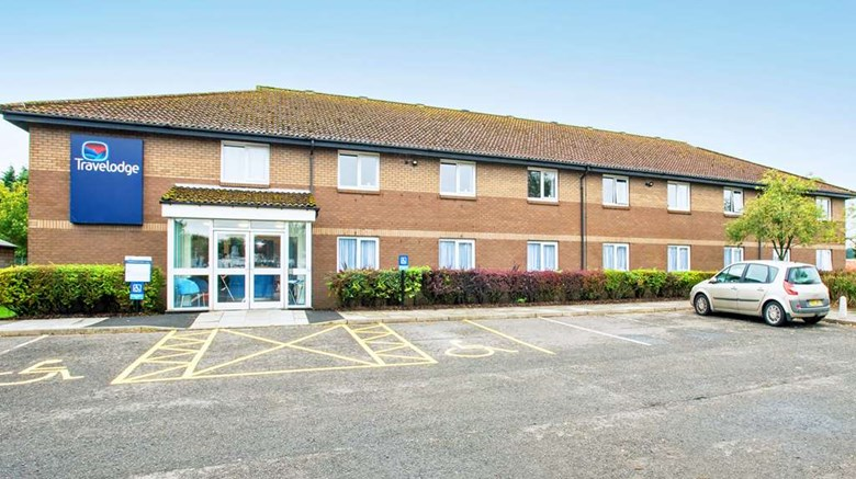 Travelodge Kinross M90 1/17