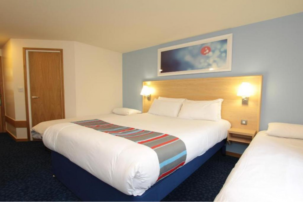 Travelodge Reading M4 Westbound — photo 3