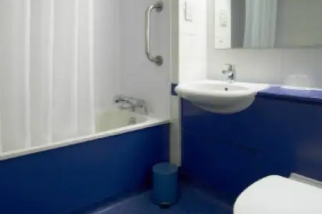Travelodge Peterborough Eye Green 15/23