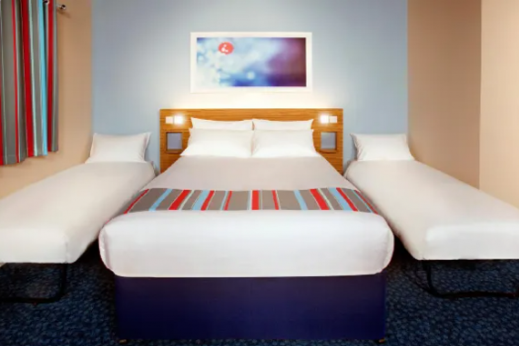 Travelodge Lancaster M6 8/36