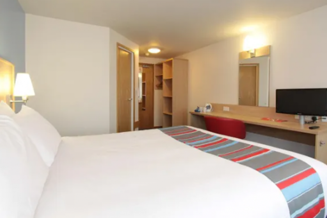 Travelodge Lancaster M6 4/36