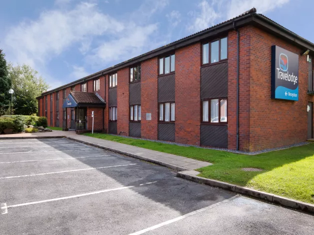 Travelodge Llanelli Cross Hands 1/4