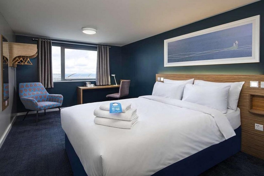 Travelodge London Hounslow 8/34