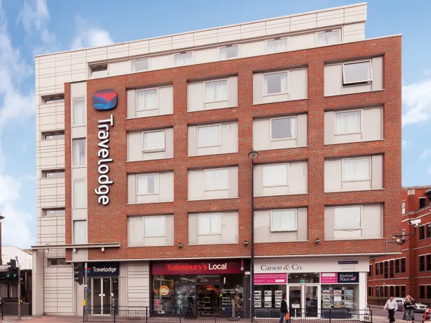 Travelodge Maidenhead Central 1/28