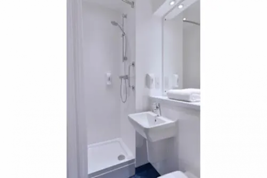 Travelodge Manchester Sportcity 7/20