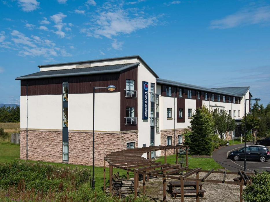 Travelodge Perth Broxden Junction 1/16