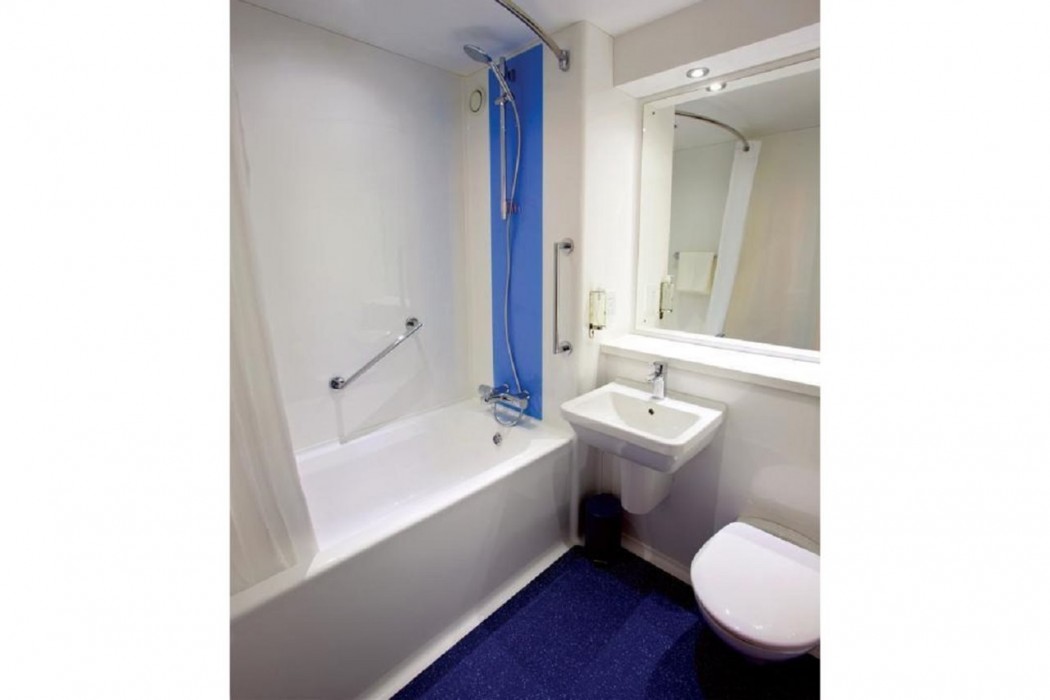 Travelodge Retford Markham Moor 14/17
