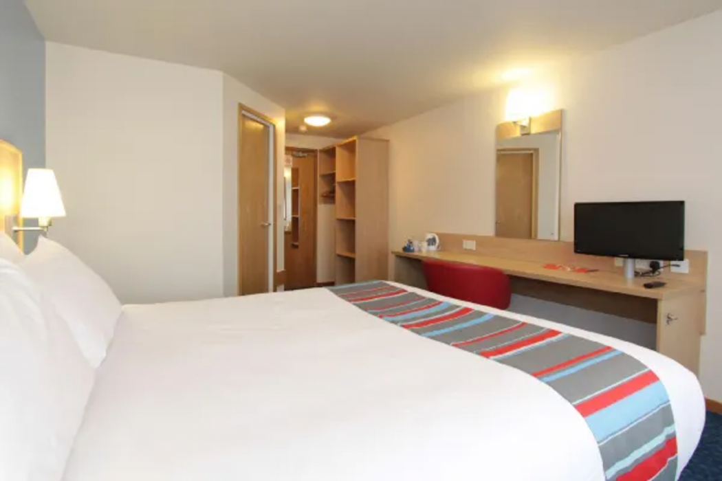 Travelodge Stoke Talke 12/30