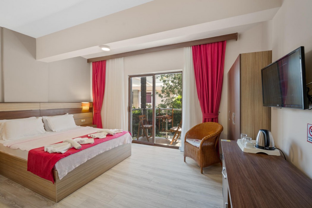 Eden Pyara Hotel Turunc 21/106