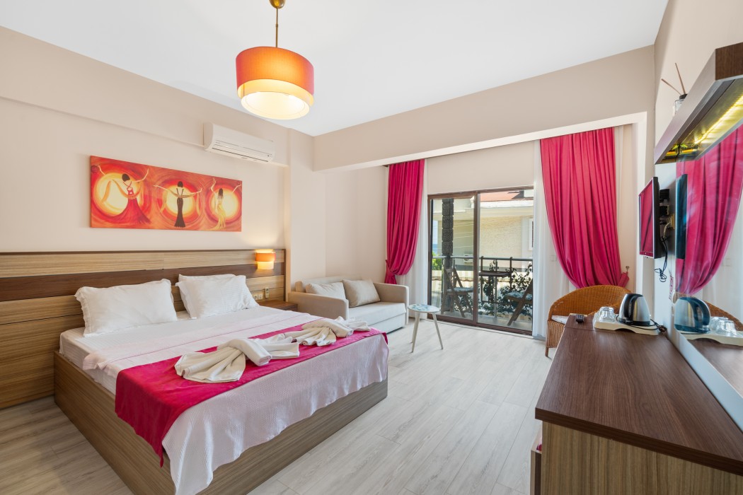 Eden Pyara Hotel Turunc 37/106