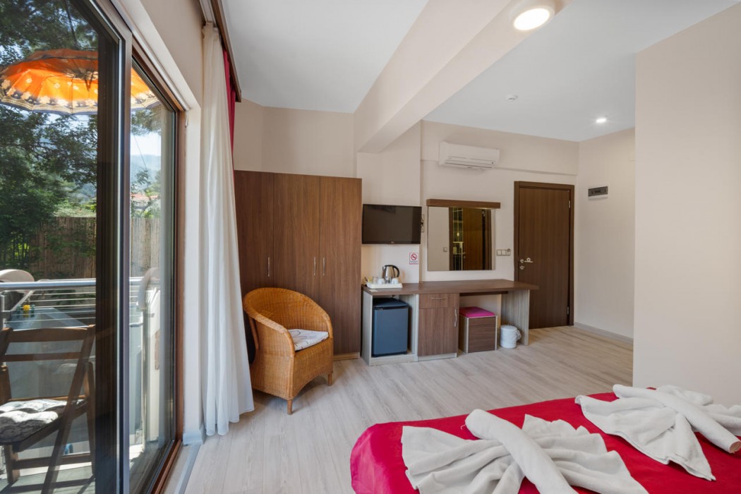 Eden Pyara Hotel Turunc 22/106