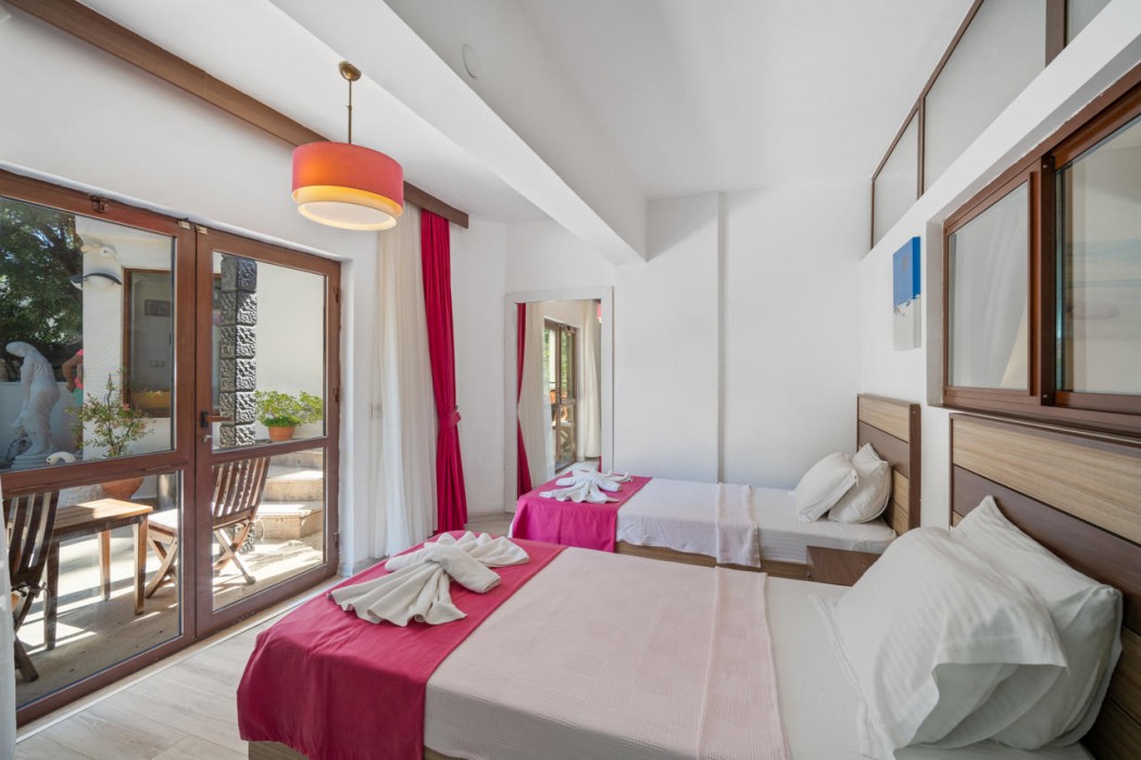 Eden Pyara Hotel Turunc 17/106
