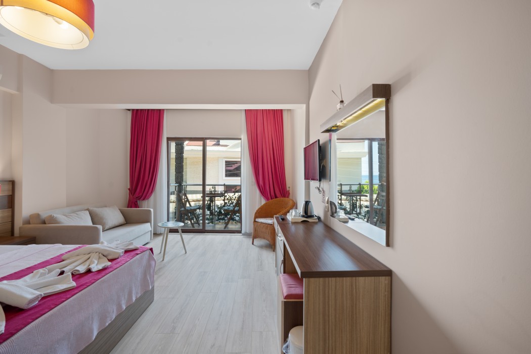 Eden Pyara Hotel Turunc 35/106