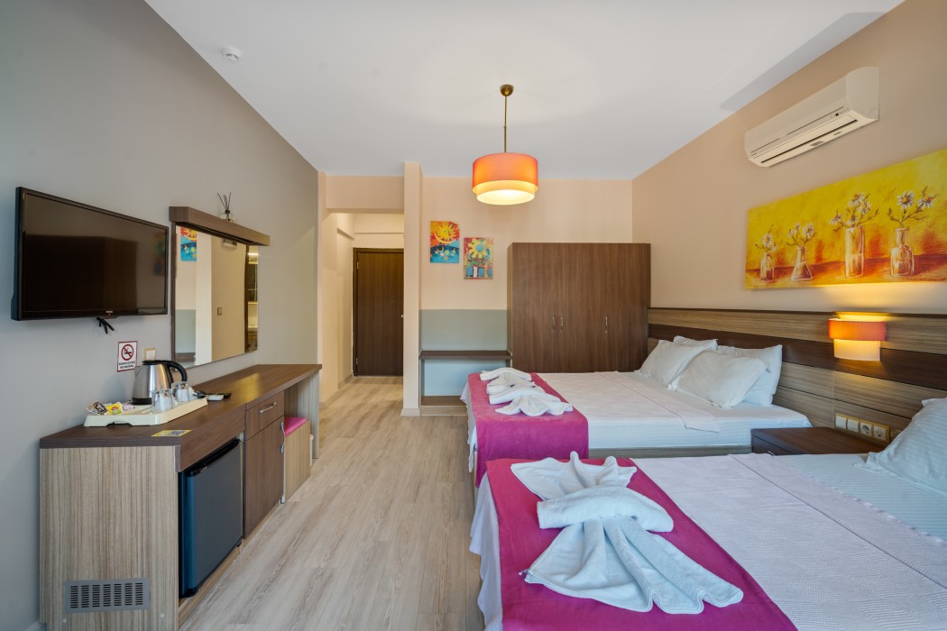 Eden Pyara Hotel Turunc 31/106