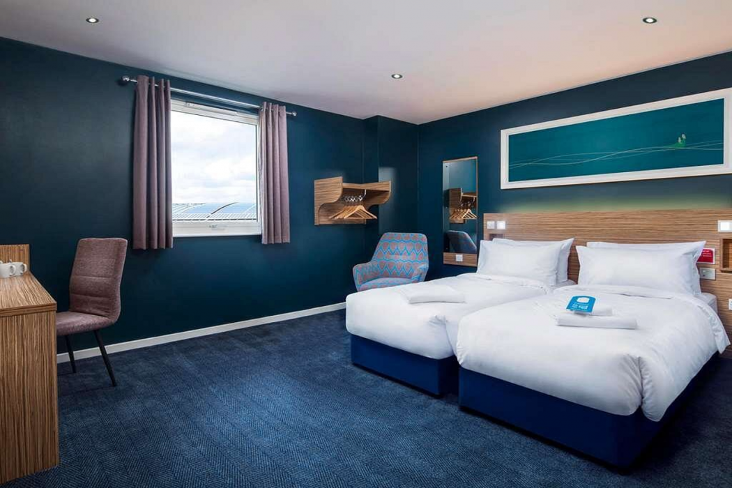 Travelodge Egham 11/30