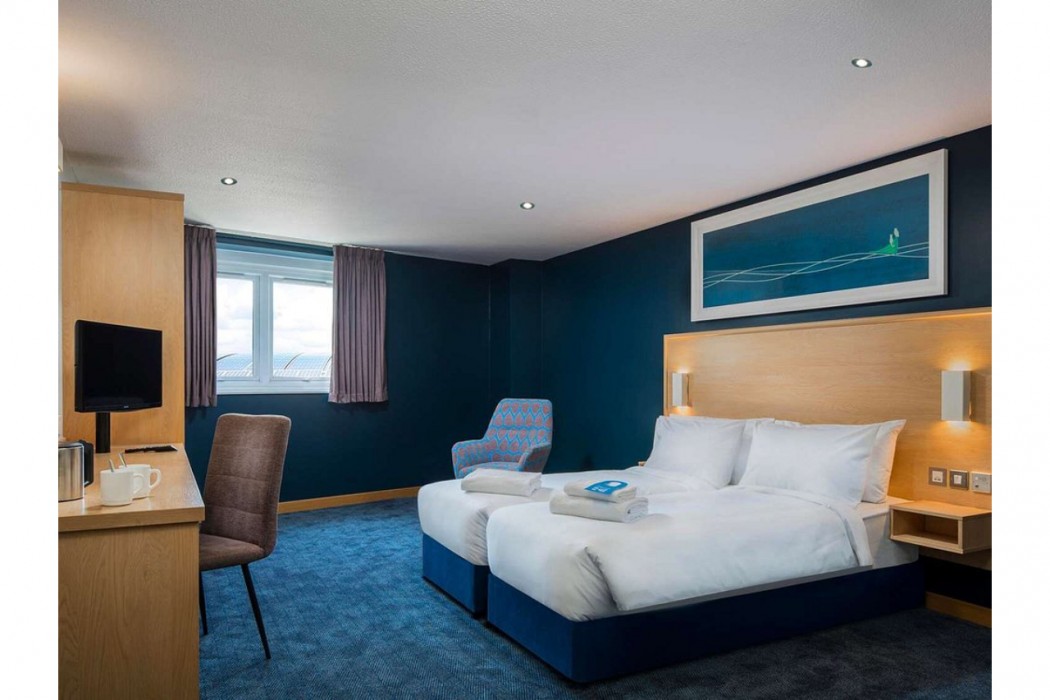 Travelodge Swansea Central 10/54