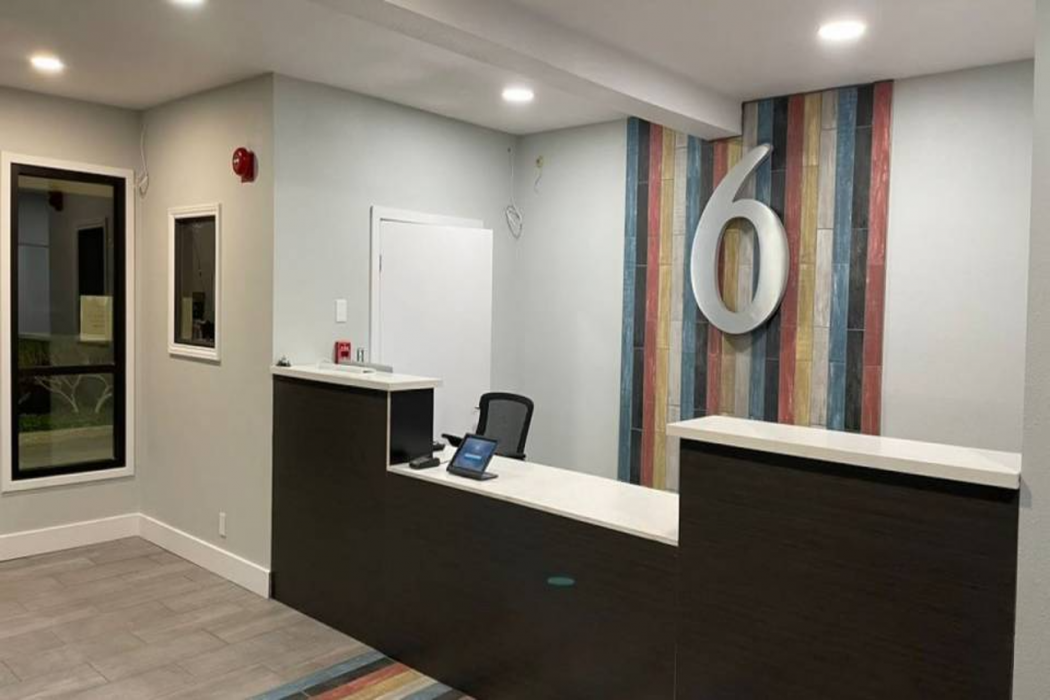 Lobby at Motel6 Soledad, CA, SOLEDAD - CA