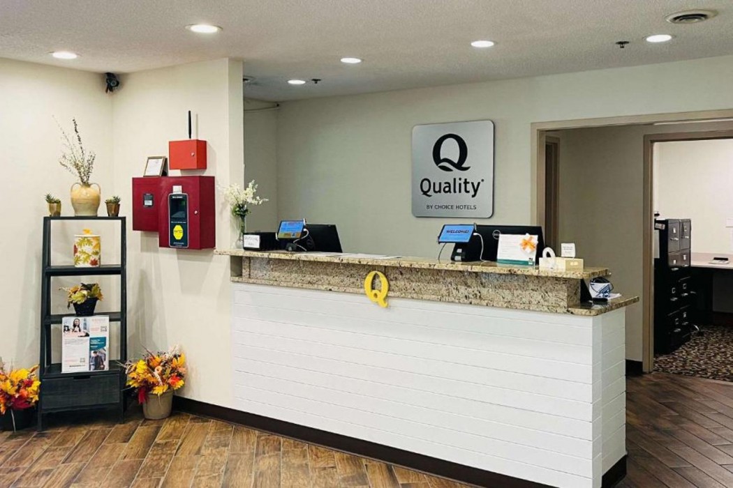 Quality Inn & Suites Prestonsburg next to Mountain Arts Center 4/42