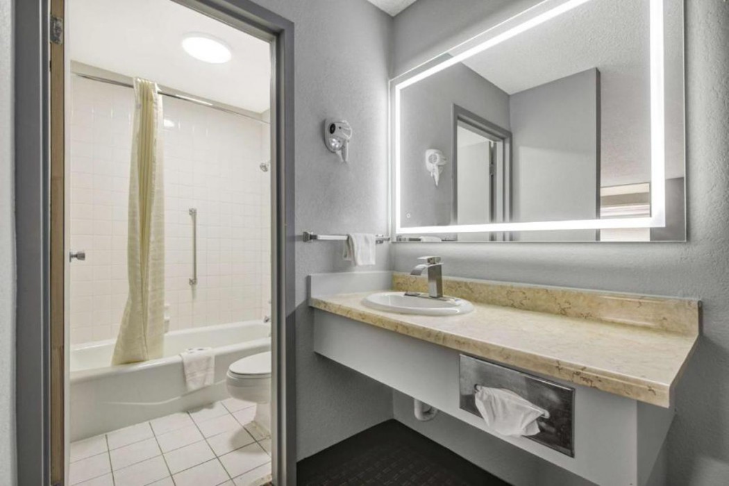 Motel6 Chickasha, OK 9/32