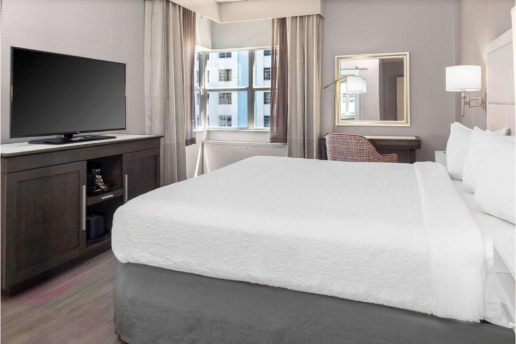 Hotel Continental Miami Beach, Tapestry Collection by Hilton 9/24
