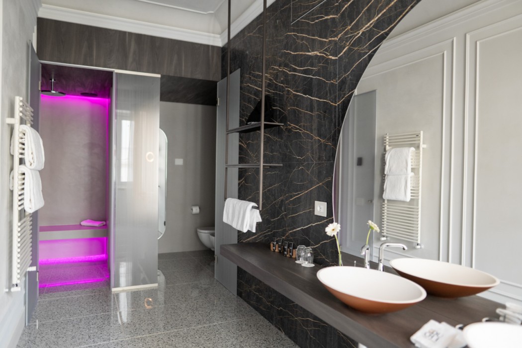 Grand Hotel Duchi D Aosta 44/70