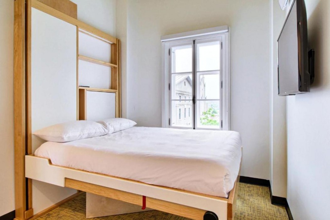 Hotel AtypiQ 8/50