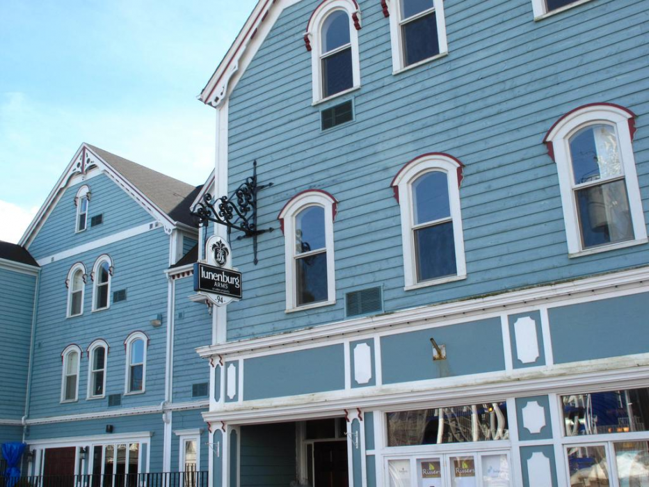 Lunenburg Arms Hotel 1/39