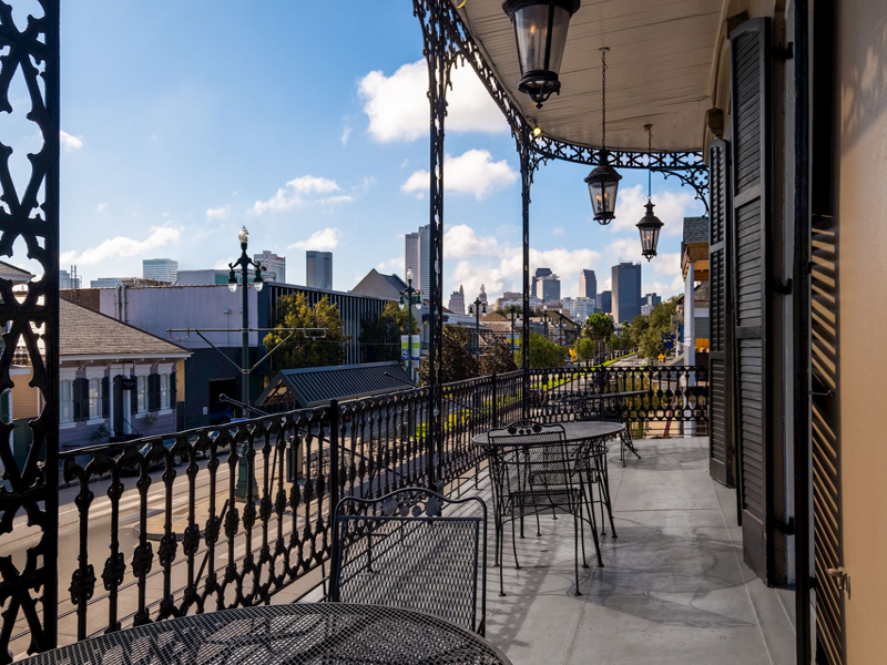New Orleans Courtyard by the French Quarter 44/70