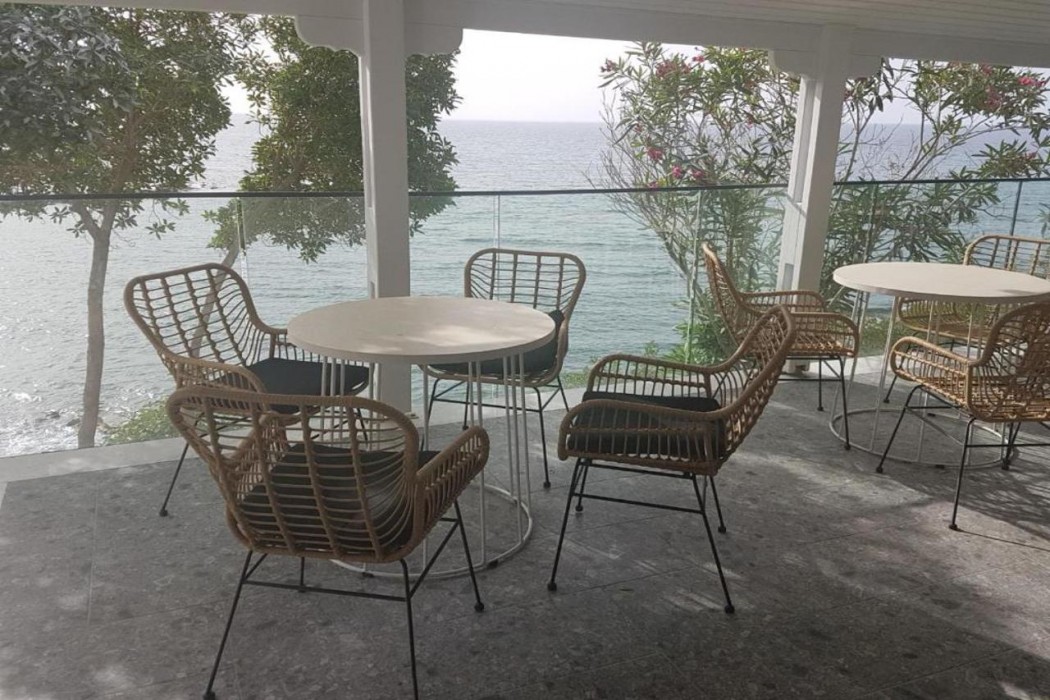 E.J Pyrgos Bay Hotel 12/41