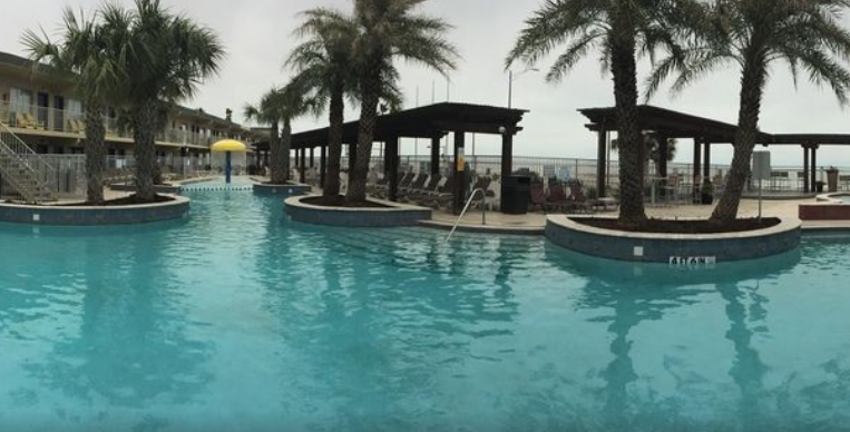 Gaido's Seaside Inn 1/2