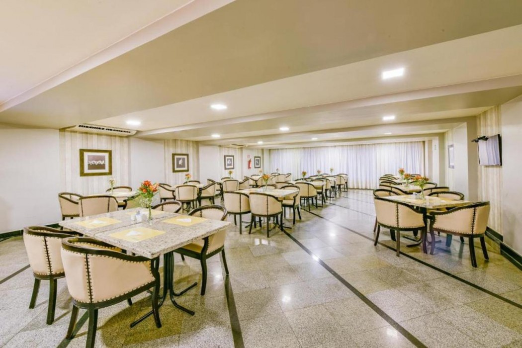 Plaza Inn Augustus - Downtown 19/21