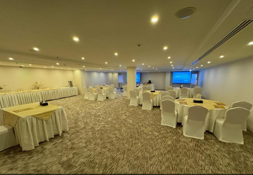 فندق أوليان(Diamond Hotel Riyadh) 22/56