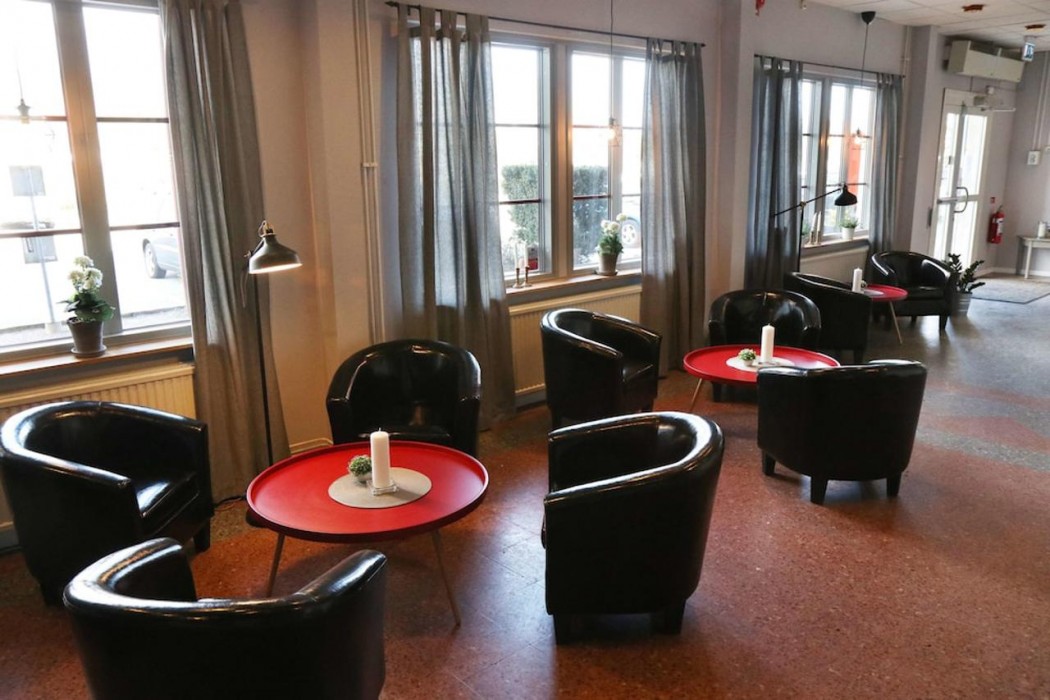 Dalhall Hotell 8/19