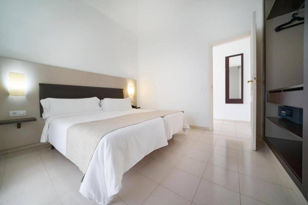 BLUESEA Bahia Fanabe and Villas 10/52